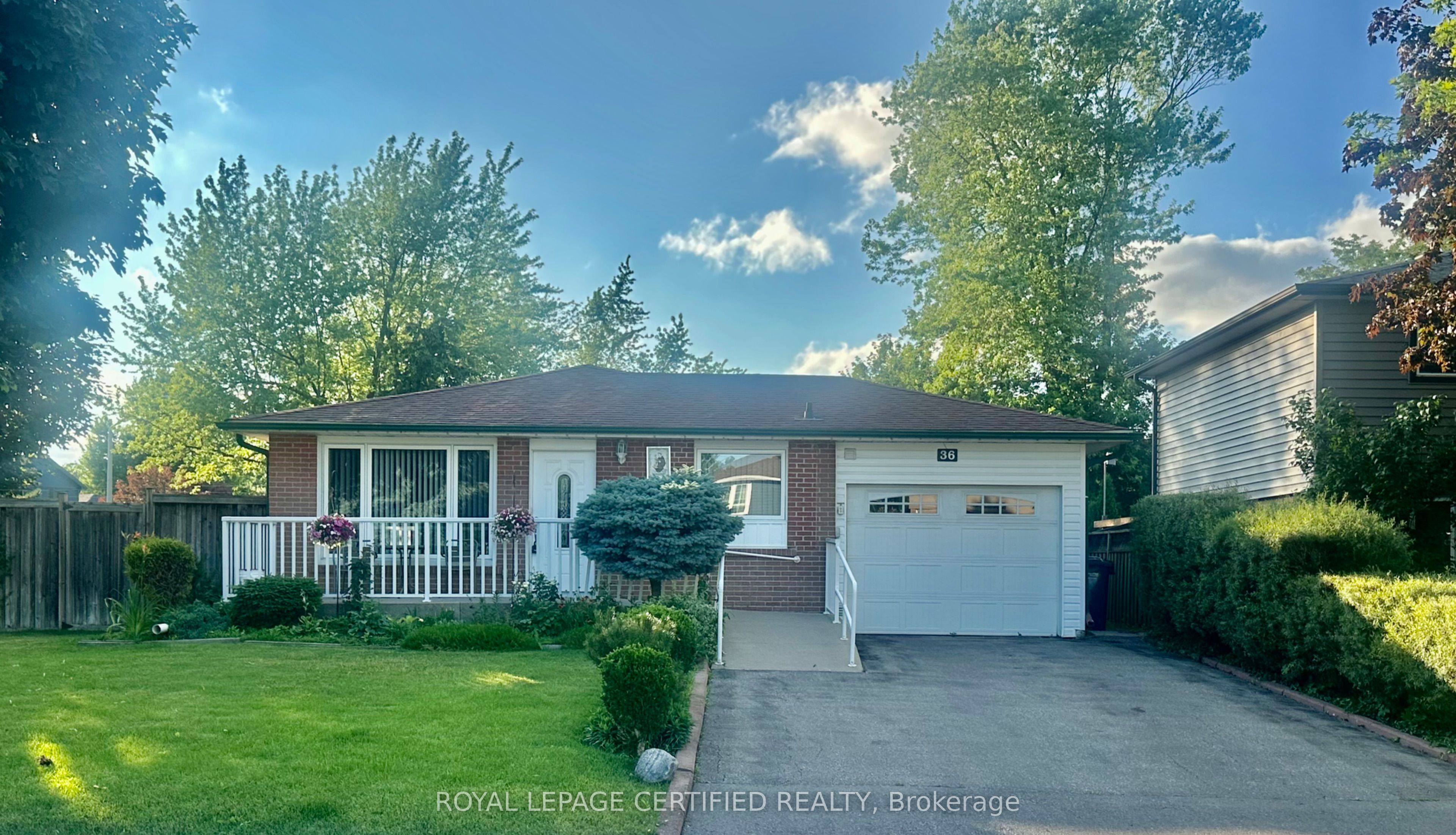 36 Watson Crescent, Brampton, ON, L6W 1E7