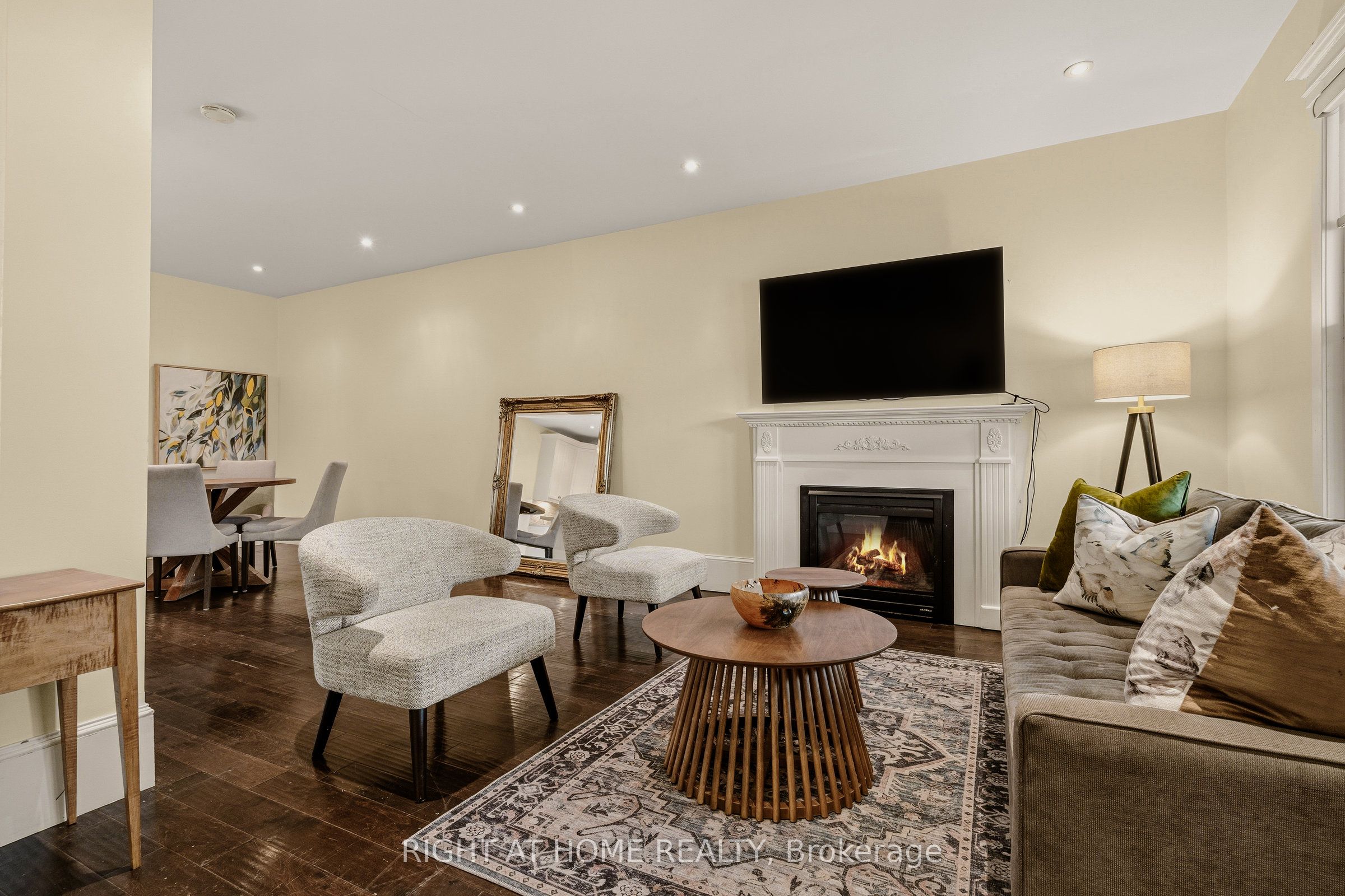 104 Barnesdale Avenue N, Hamilton, ON, L8L 6S5