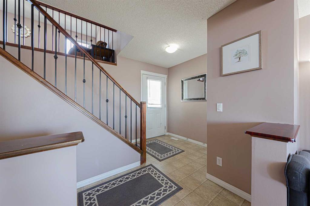 Additional image 4 of 133 Saddlefield Place NE, Calgary, AB, T3J 4Z3