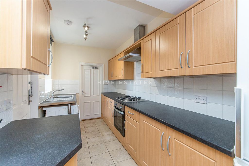 5 bed shared accommodation to rentCardigan Terrace, Heaton, Newcastle Upon Tyne NE6 photo 3
