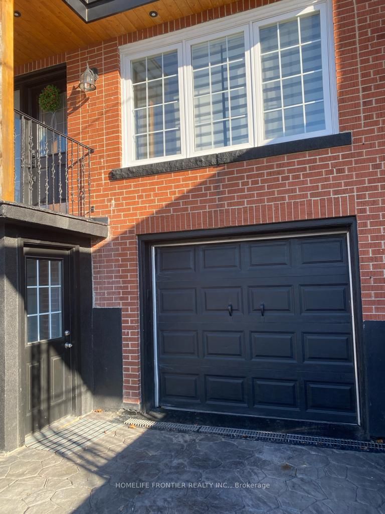Additional image 2 of 17 Bertram Street W, Toronto, ON, M6M 3S3