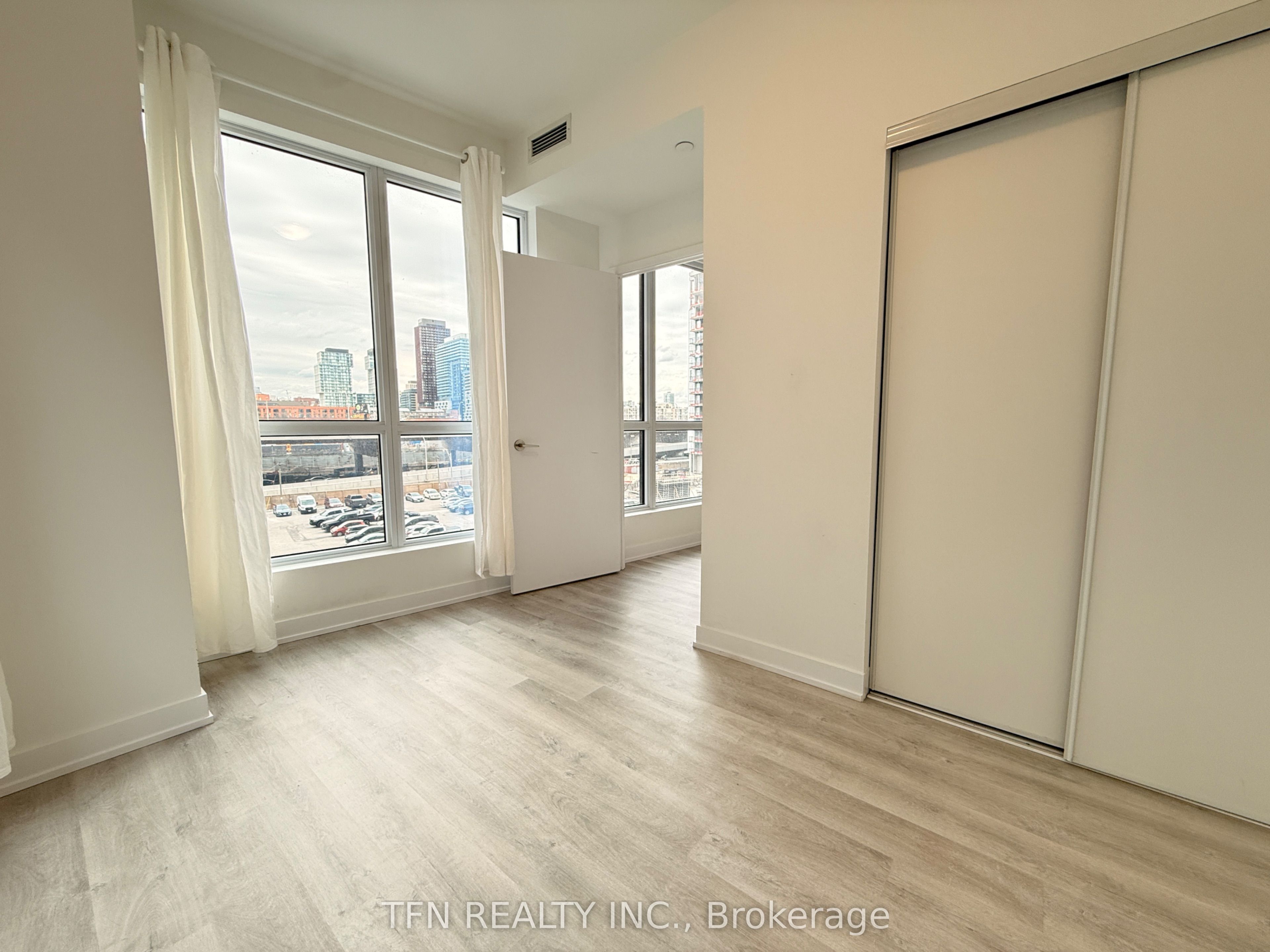 Additional image 5 of 432-15 Richardson Street, Toronto, ON, M5A 0Y5