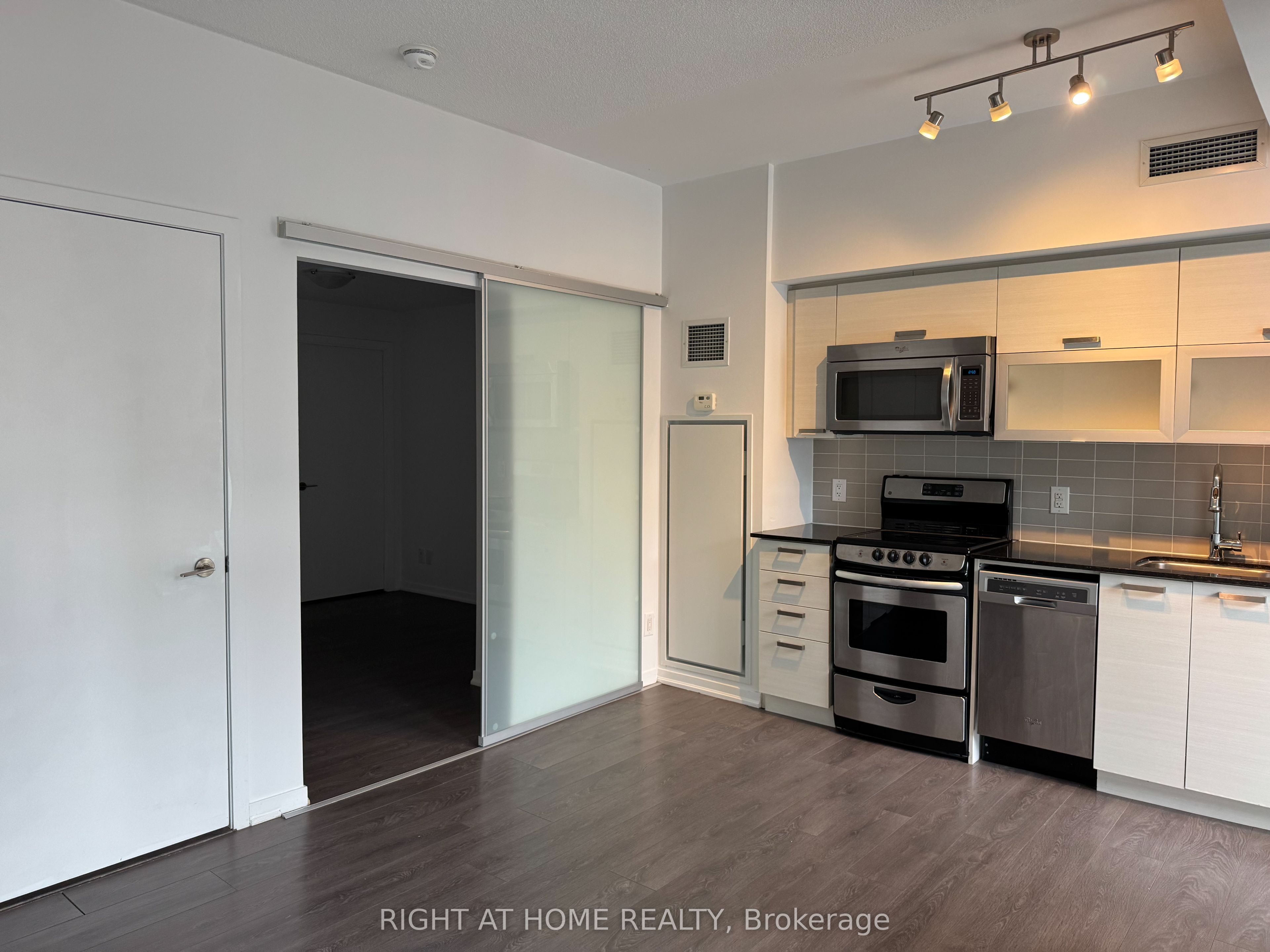 Additional image 3 of 1227-68 Abell Street, Toronto, ON, M6J 0B1