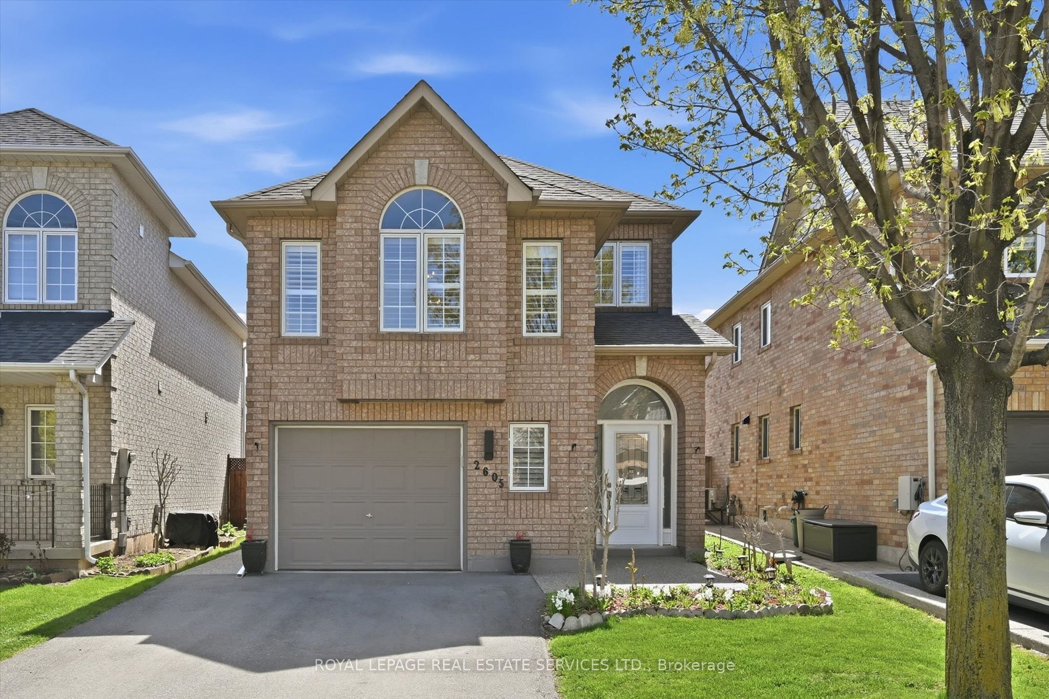 2605 Longridge Crescent, Oakville, ON, L6H 6S1