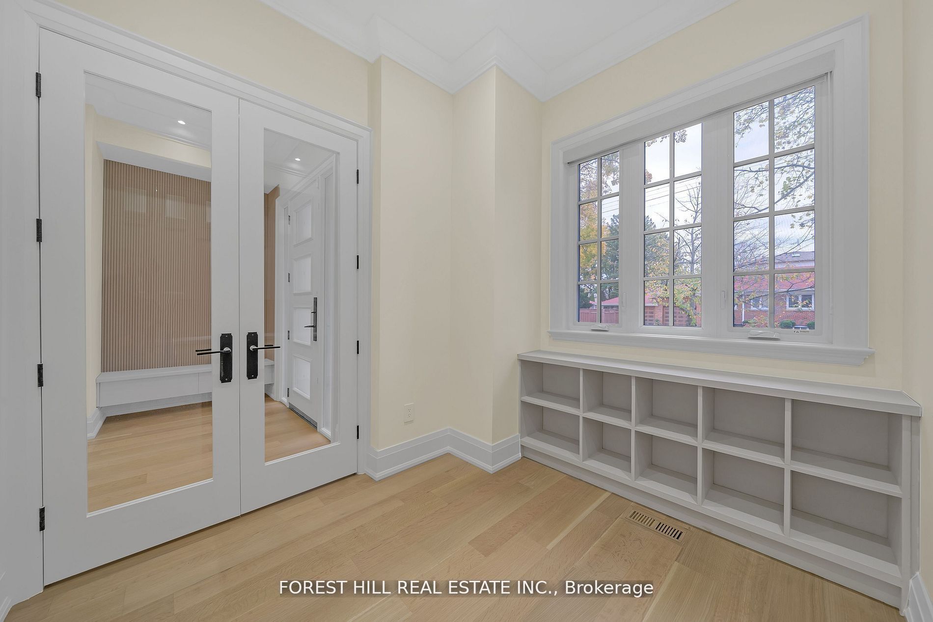 Additional image 5 of 132 Lothian Avenue, Toronto, ON, M8Z 4L4