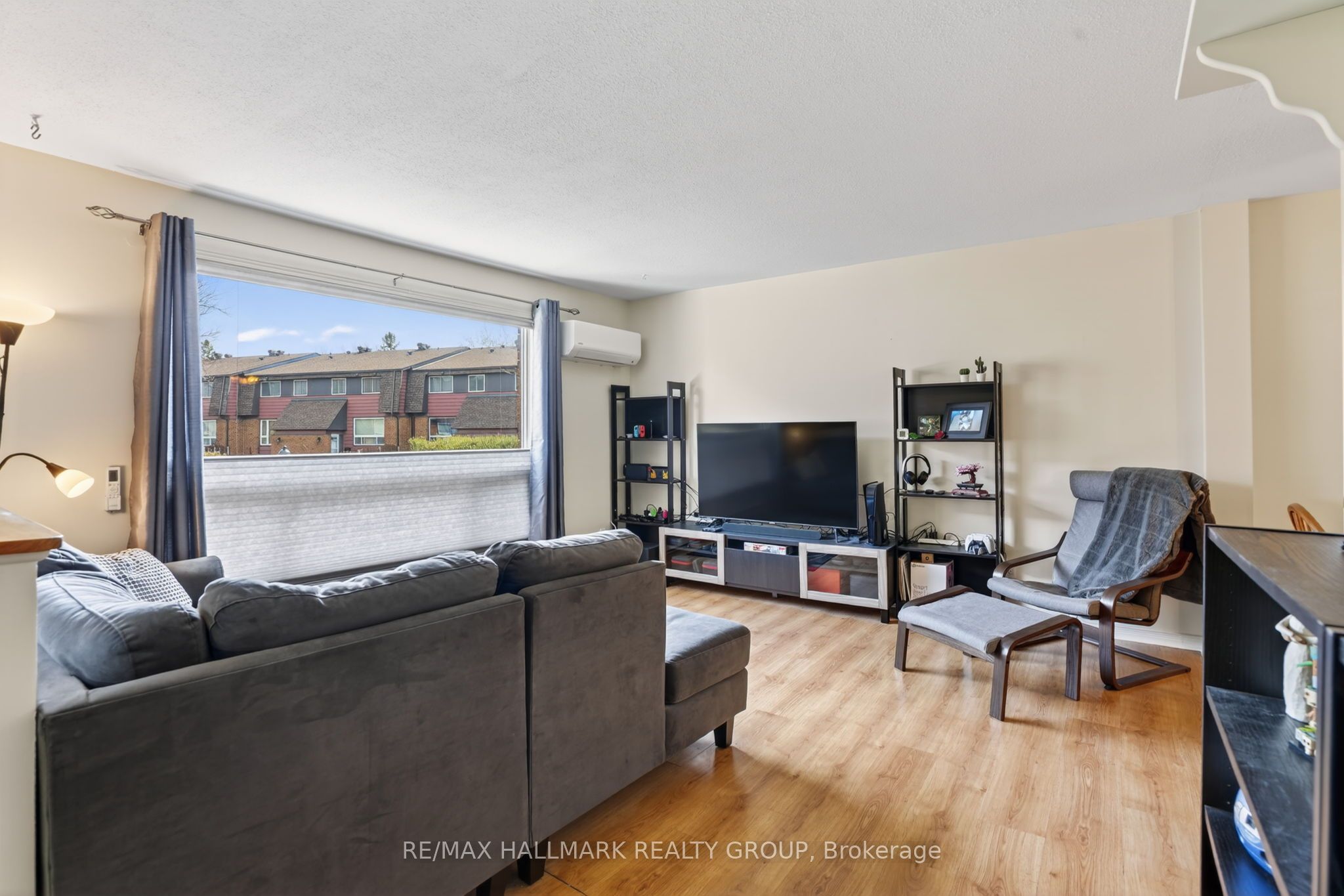 Additional image 5 of 7C Banner Road, Ottawa, ON, K2H 8T3