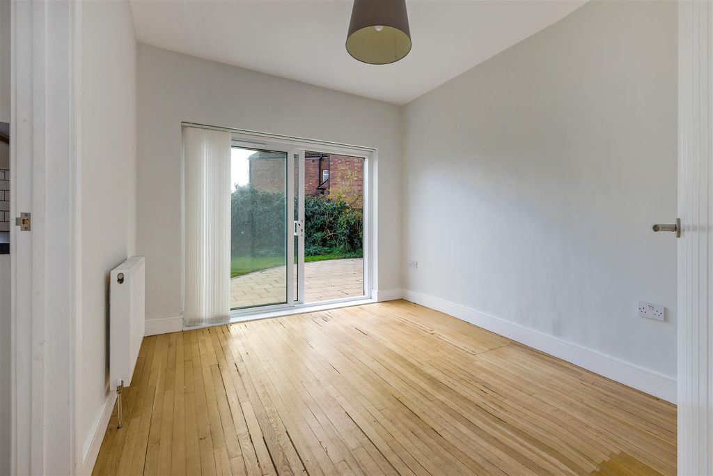 Additional image 7 of 4 bed property to rentUnion Road, Leamington Spa CV32