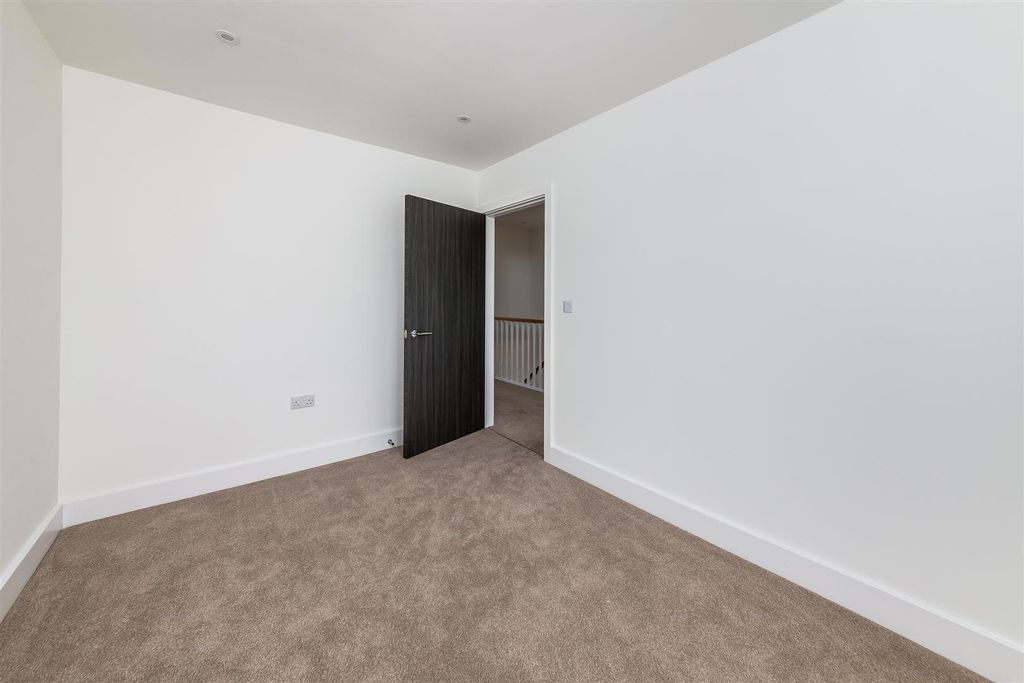 Additional image 14 of 3 bed semi-detached house to rentAnniversary Avenue East, Ambrosden OX25