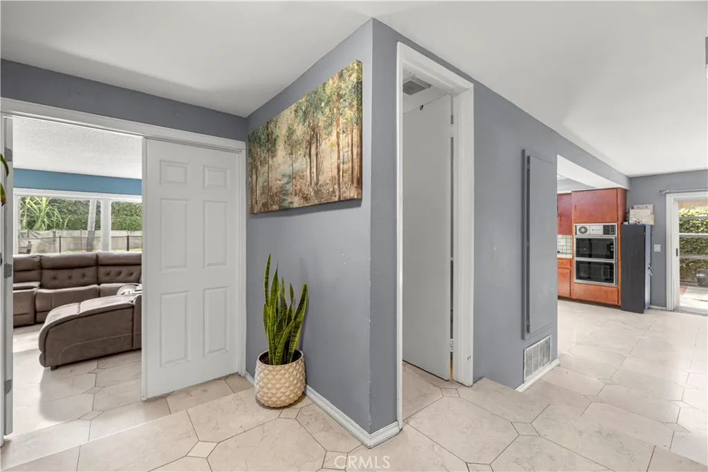 Additional image 6 of 108 S Shakespeare St, Anaheim, CA 92806