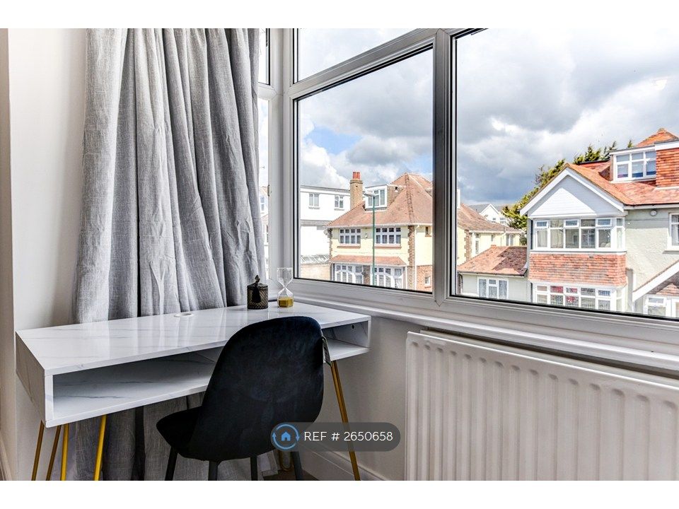 Additional image 17 of 5 bed maisonette to rentStocker Road, Bognor Regis PO21