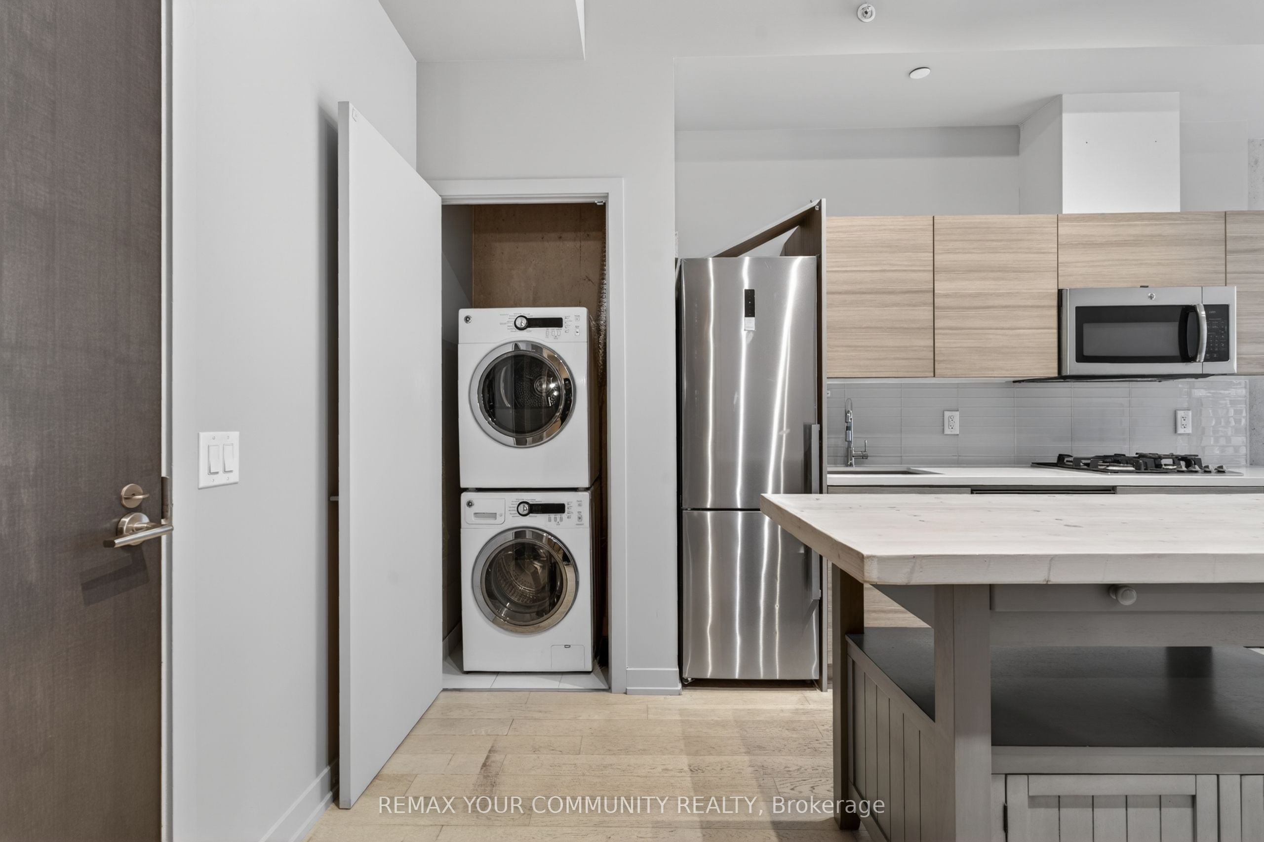 Additional image 5 of 204-11 Charlotte Street, Toronto, ON, M5V 2H5