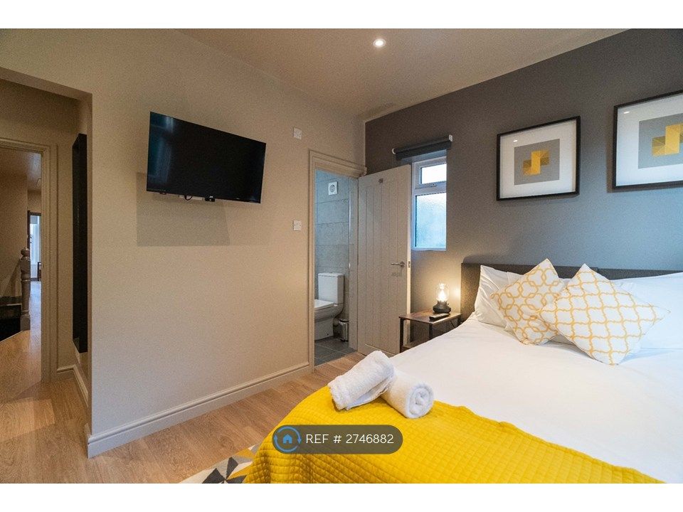 Additional image 16 of 3 bed flat to rentPriory Road, High Wycombe HP13