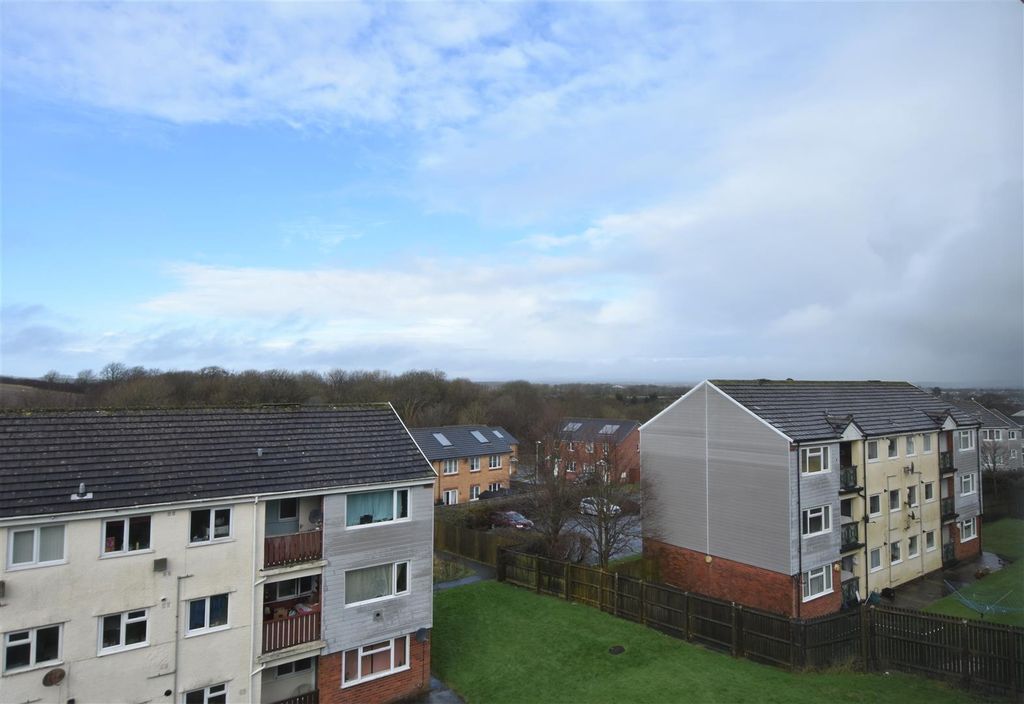 Additional image 15 of 2 bed flat to rentCurlew Close, Haverfordwest SA61