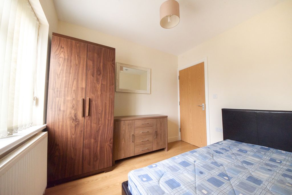 Additional image 2 of 2 bed flat to rentGreat Darkgate, Aberystwyth SY23