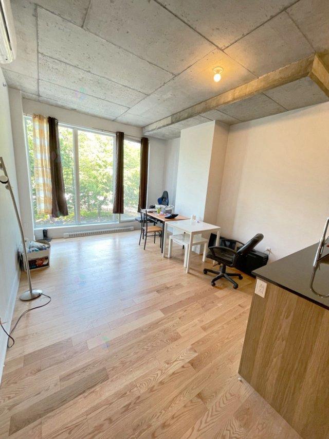 2320 Rue Tupper