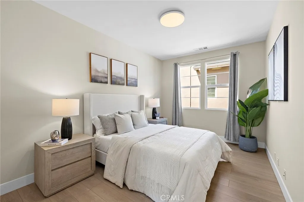 Additional image 56 of 77 Pelican Ln, Irvine, CA 92618