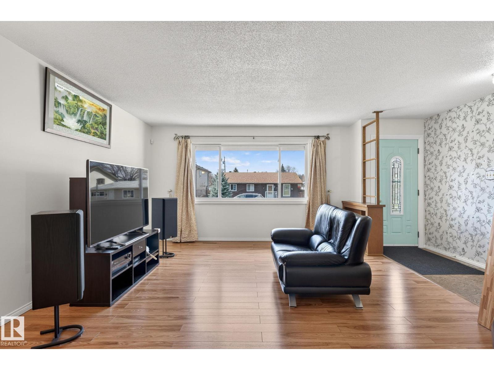 Additional image 4 of 10719 152 Street NW, Edmonton, AB, T5P1Z2