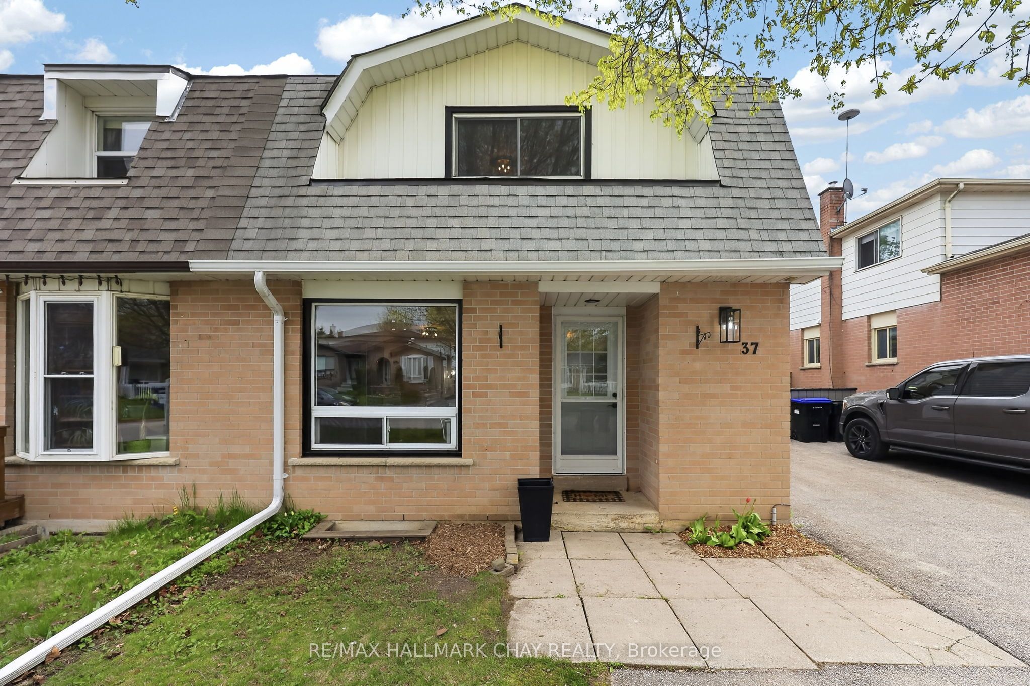 37 Stewart Avenue, New Tecumseth, ON, L9R 1C8