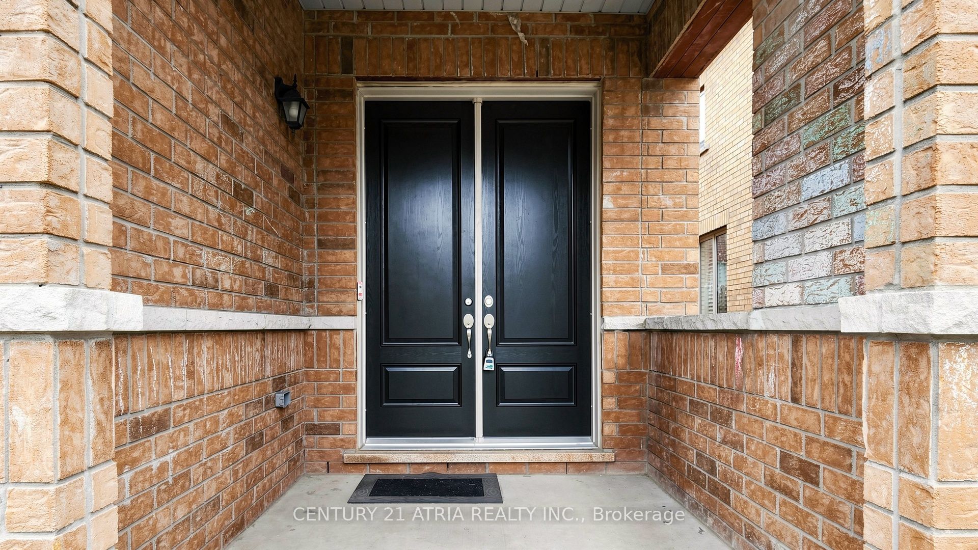 Additional image 2 of 37 Capreol Avenue, Aurora, ON, L4G 0Z8