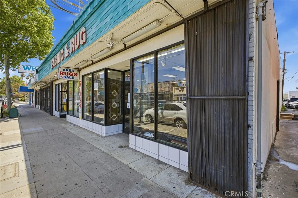 Additional image 7 of 18446 Sherman Way, Reseda, CA 91335