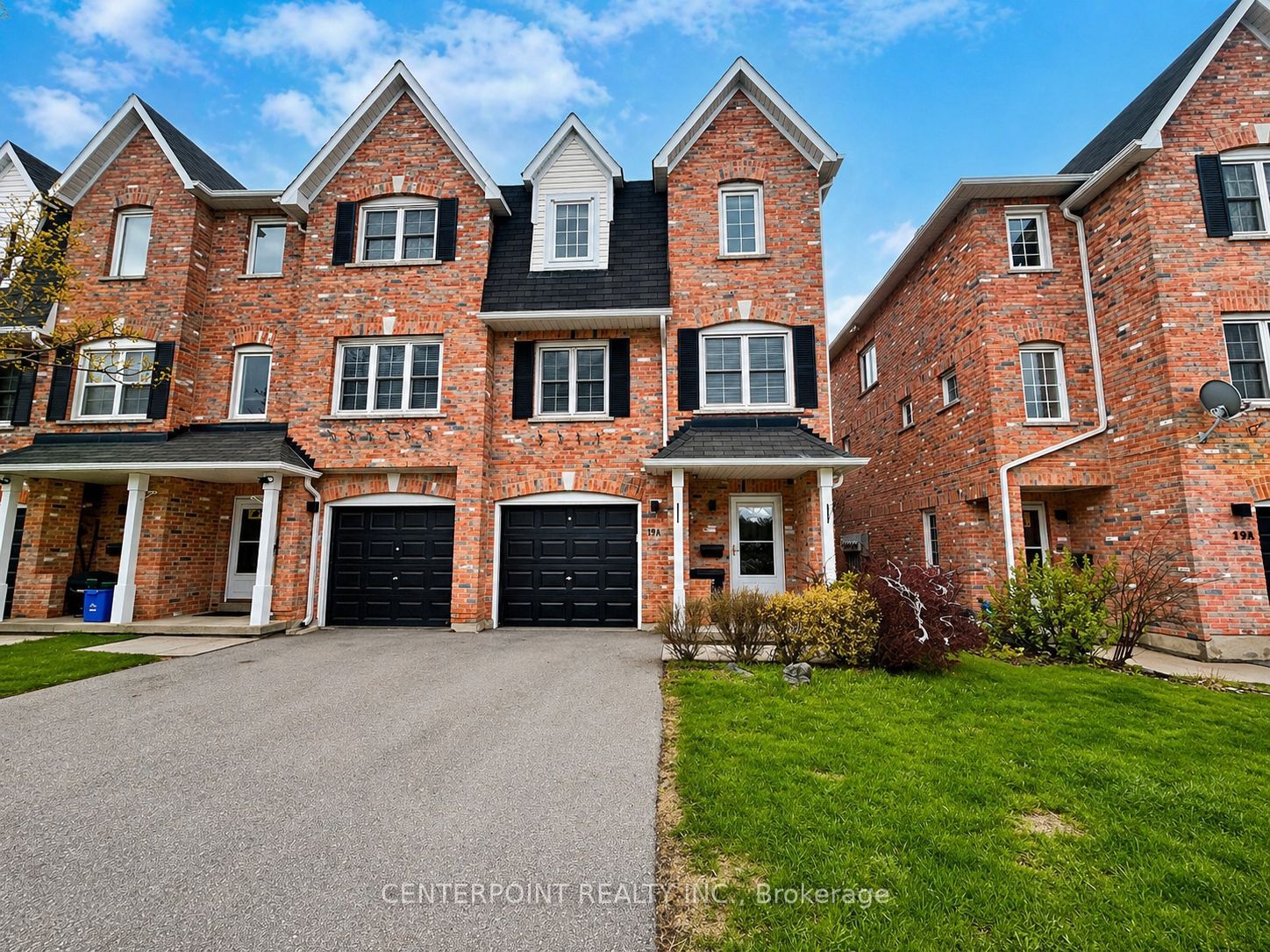 18A-81 Northern Heights Drive, Richmond Hill, ON, L4B 4C9