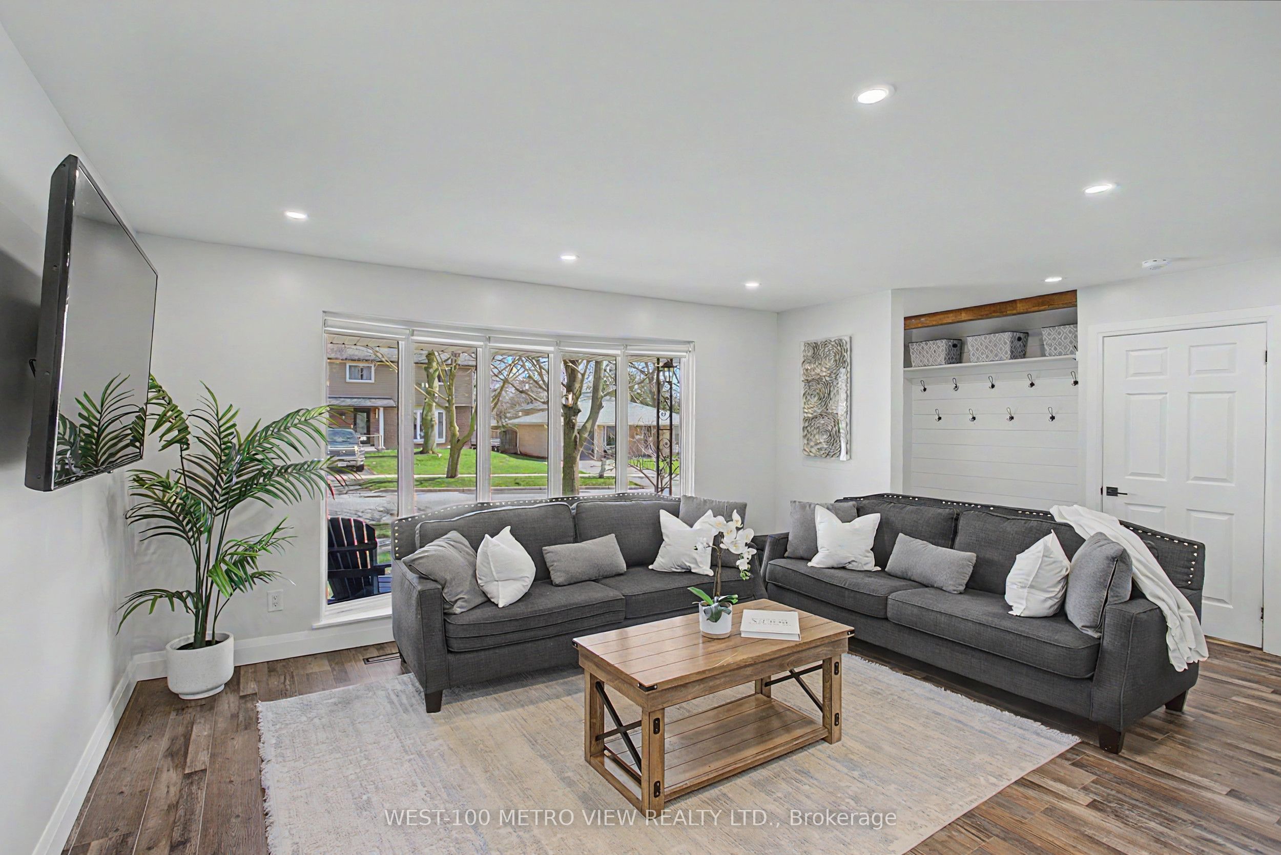 Additional image 4 of 2144 Sandringham Drive, Burlington, ON, L7P 1T9