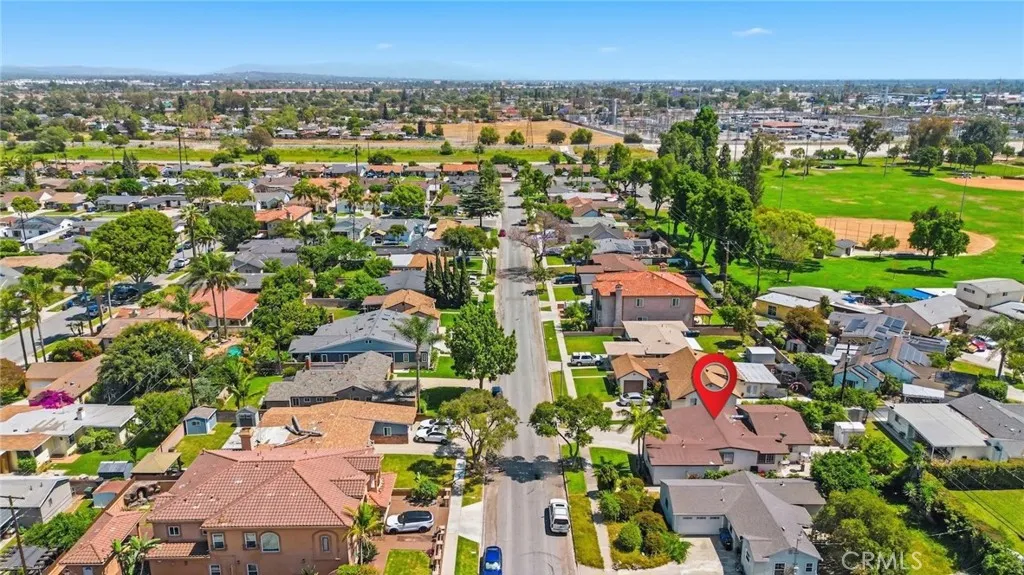 9546 Cecilia St, Downey, CA 90241