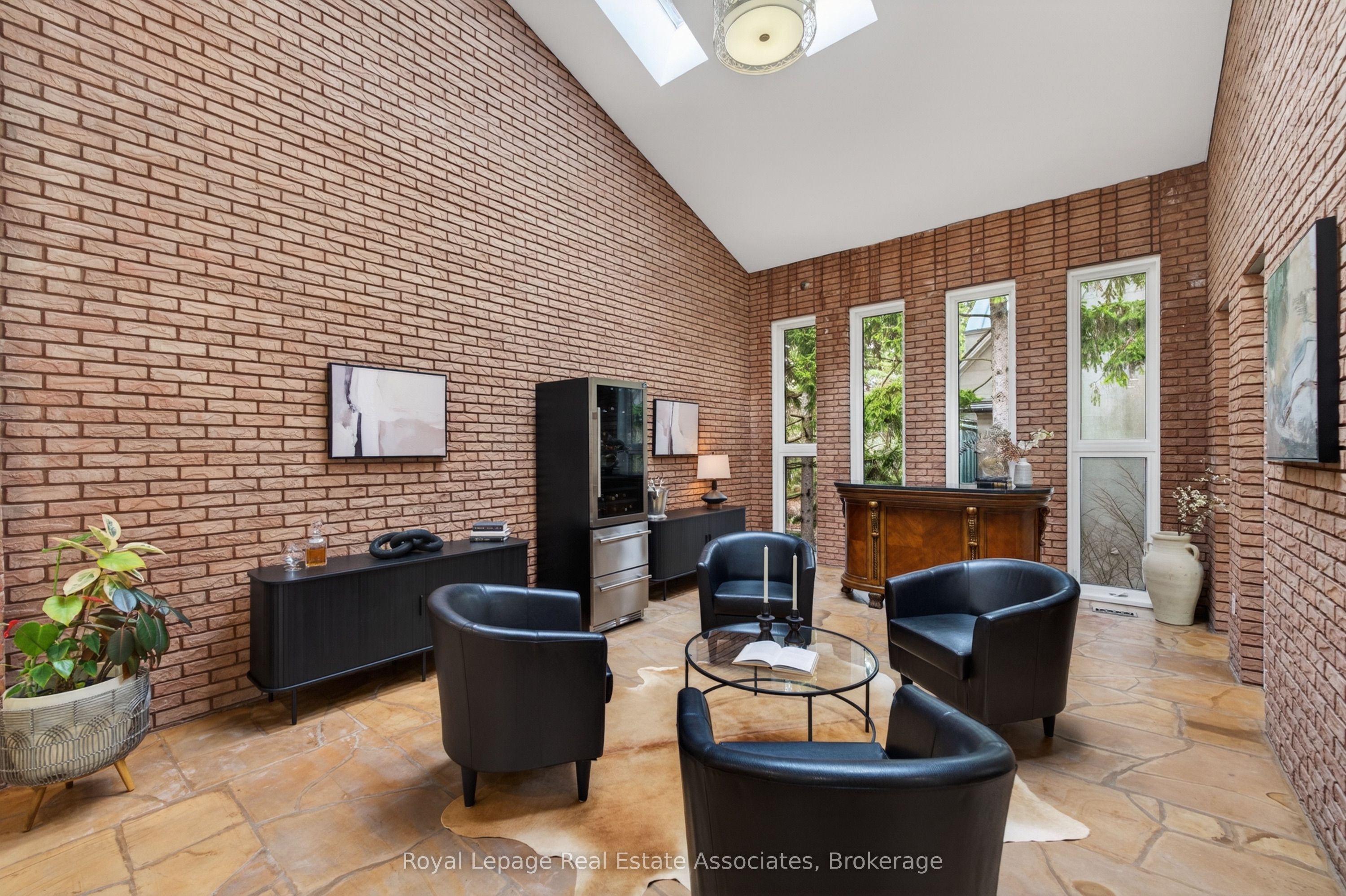Additional image 6 of 12 Westmount Park Road, Toronto, ON, M9P 1R5