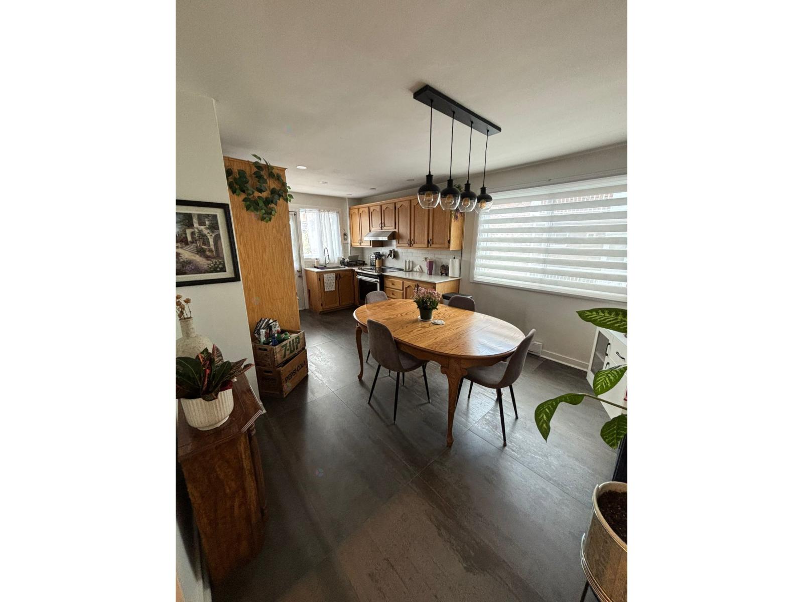 6172 Rue Desportes