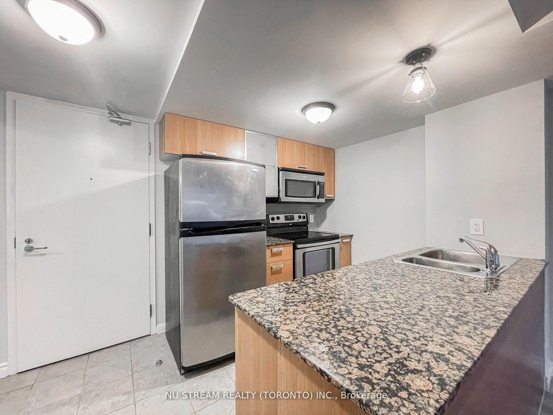 Additional image 5 of 1806-37 Grosvenor Street, Toronto, ON, M4Y 3G5