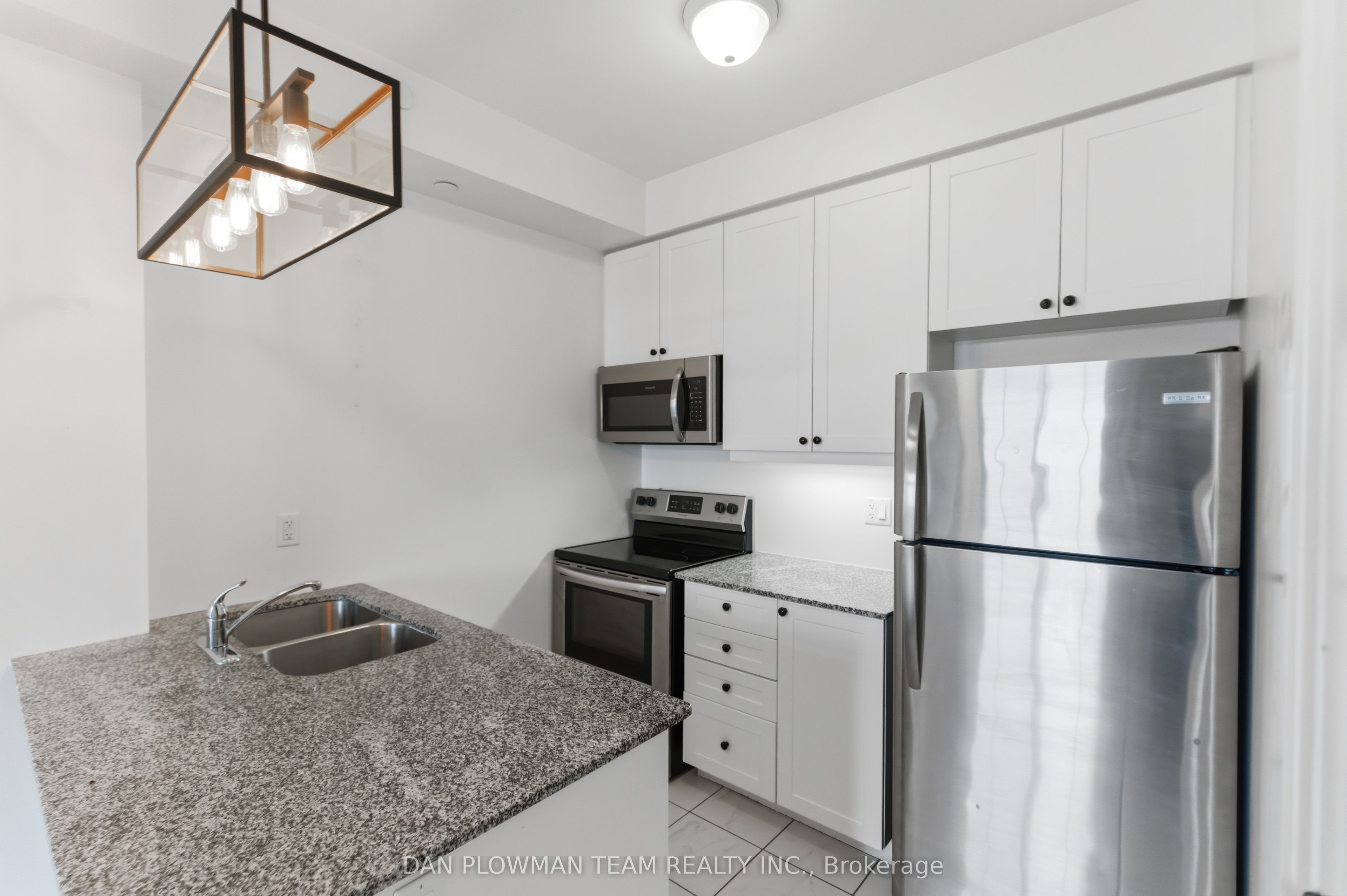 Additional image 6 of 419-84 Aspen Springs Drive, Clarington, ON, L1C 0V3