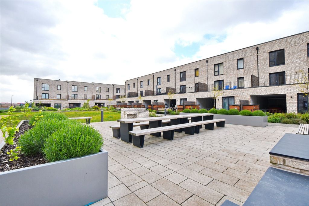 Additional image 17 of 2 bed flat to rentRunway Avenue, Patchway, Bristol, Gloucestershire BS34
