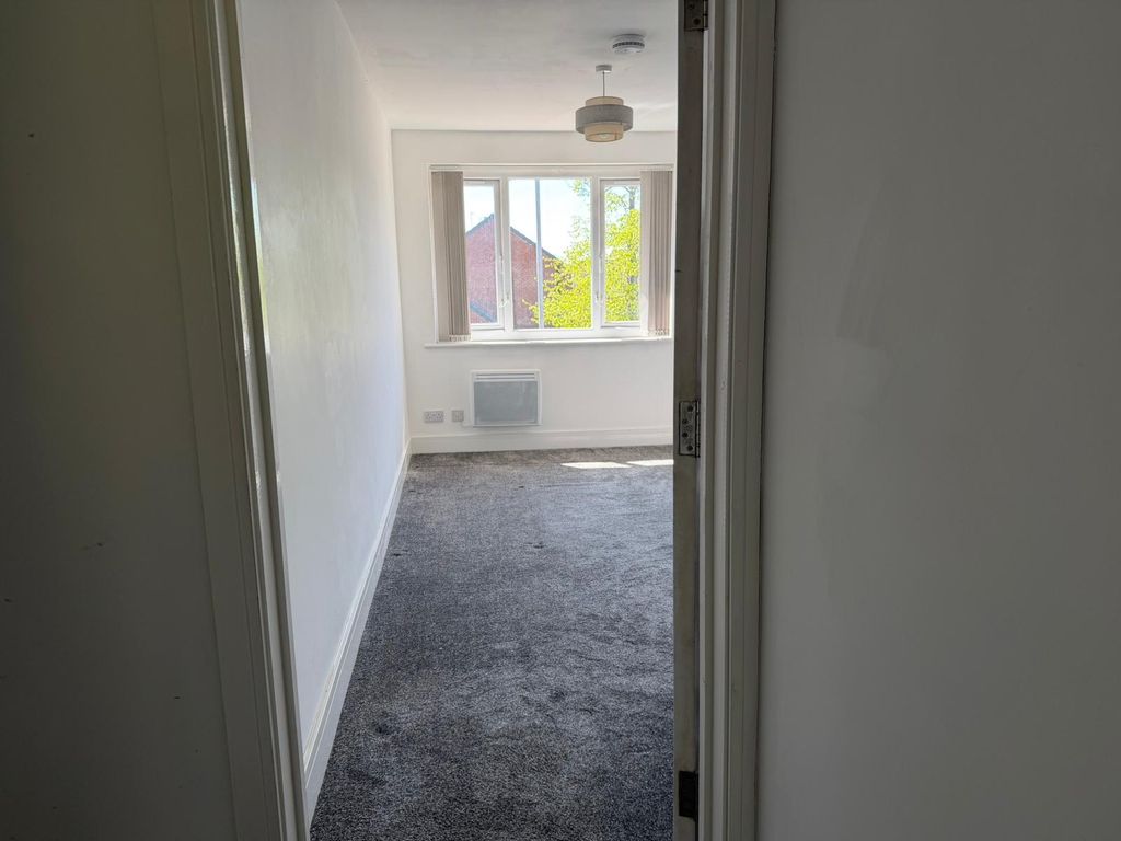 Additional image 25 of 8 bed flat to rentComberton Road, Kidderminster DY10