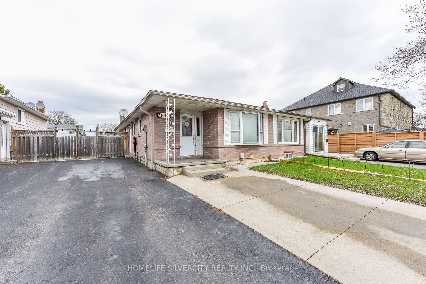 Additional image 5 of 7816 Priory Crescent, Mississauga, ON, L4T 3H5