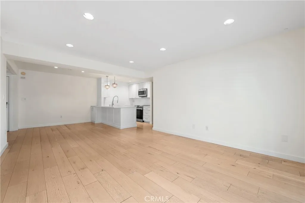 Additional image 24 of 5257 Radford Ave Unit 101, Valley Village, CA 91607