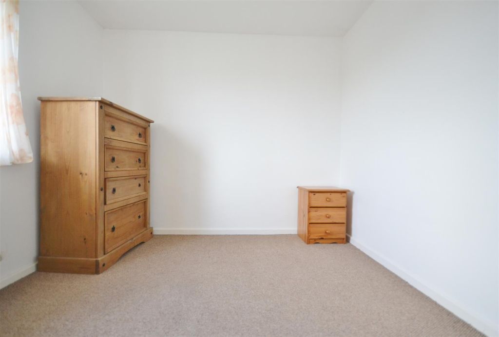 Additional image 9 of 2 bed flat to rentCurlew Close, Haverfordwest SA61