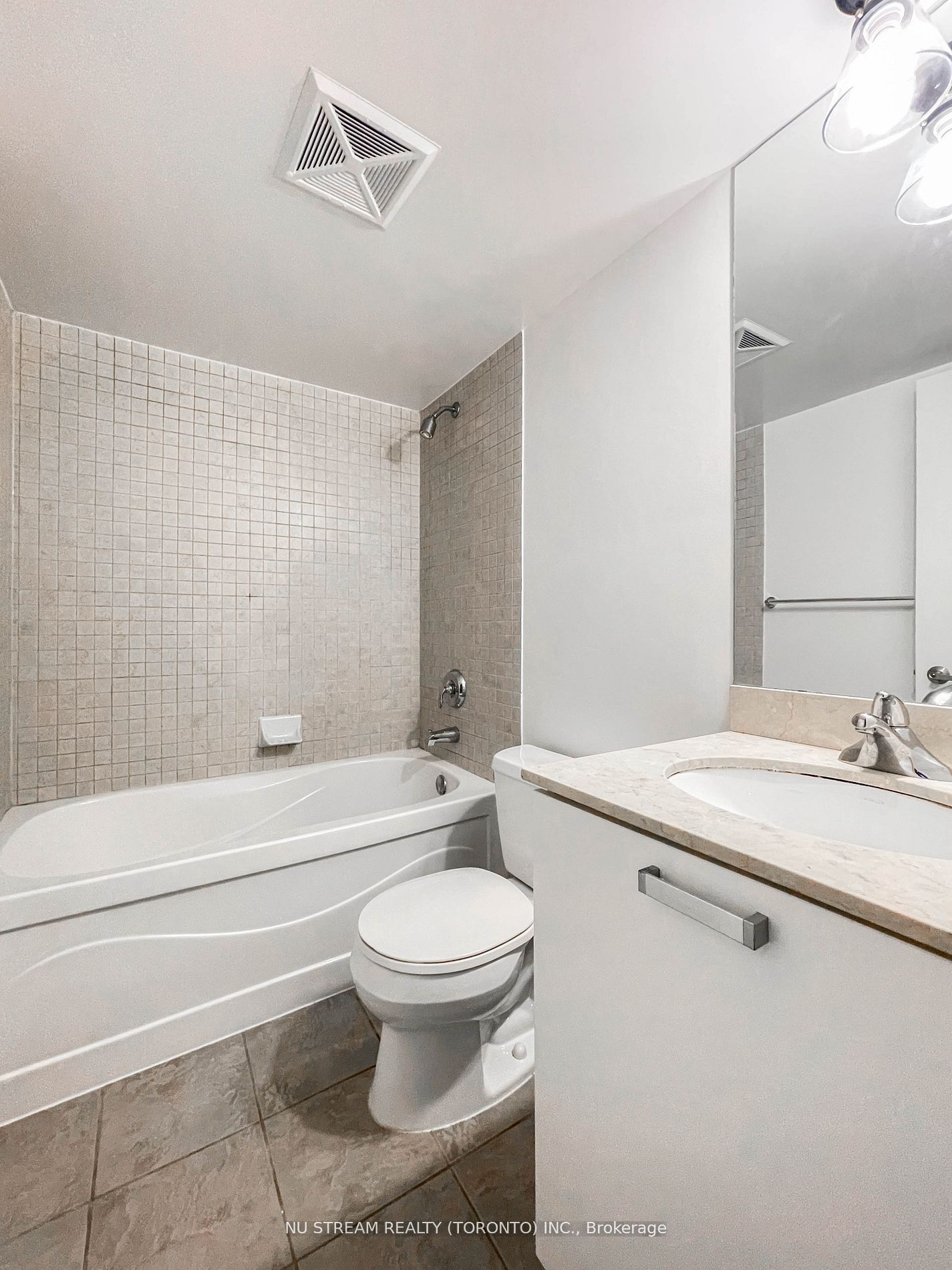 Additional image 2 of 1806-37 Grosvenor Street, Toronto, ON, M4Y 3G5