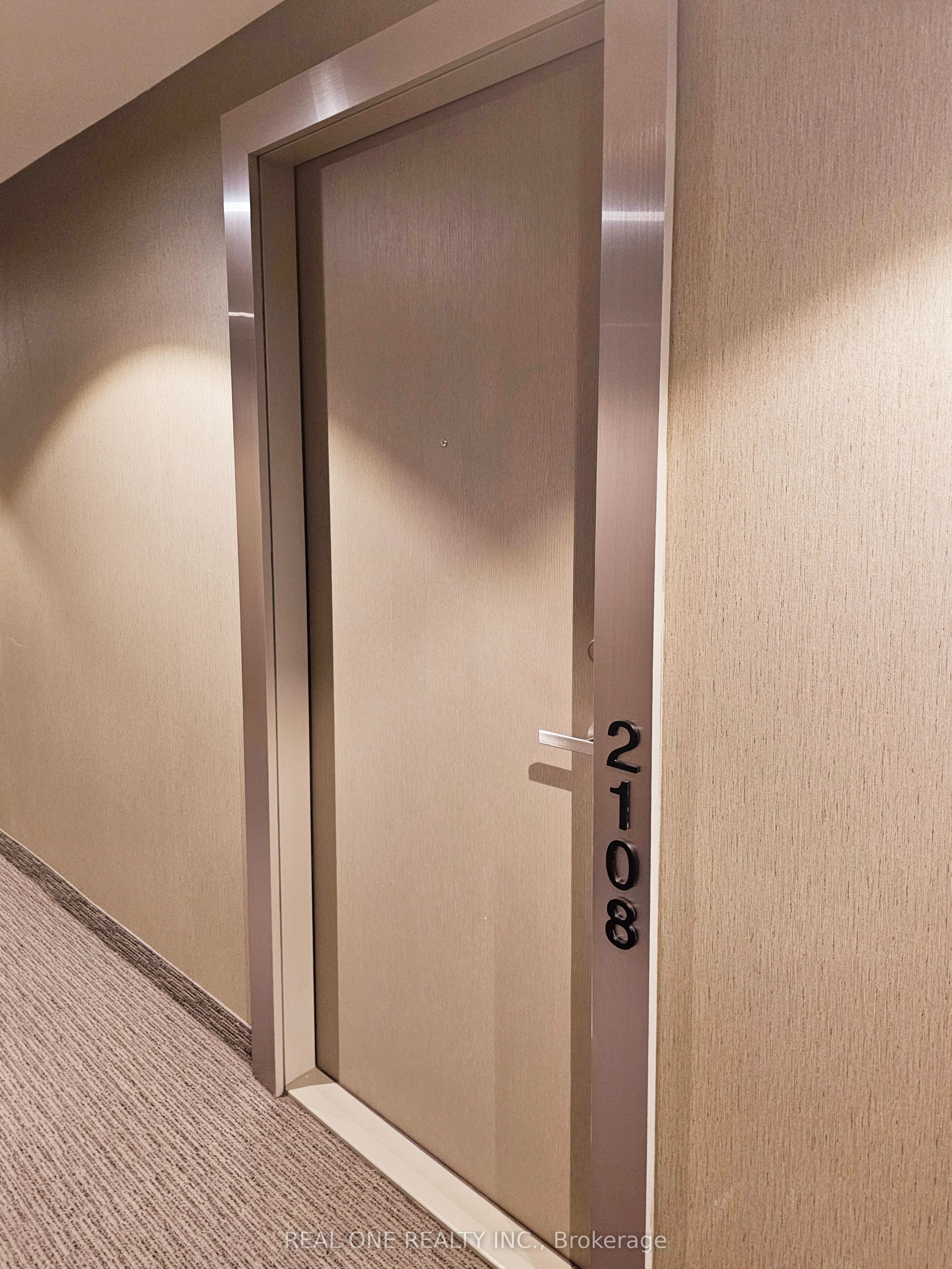 Additional image 4 of 2108-88 Harbour Street, Toronto, ON, M5J 0C3
