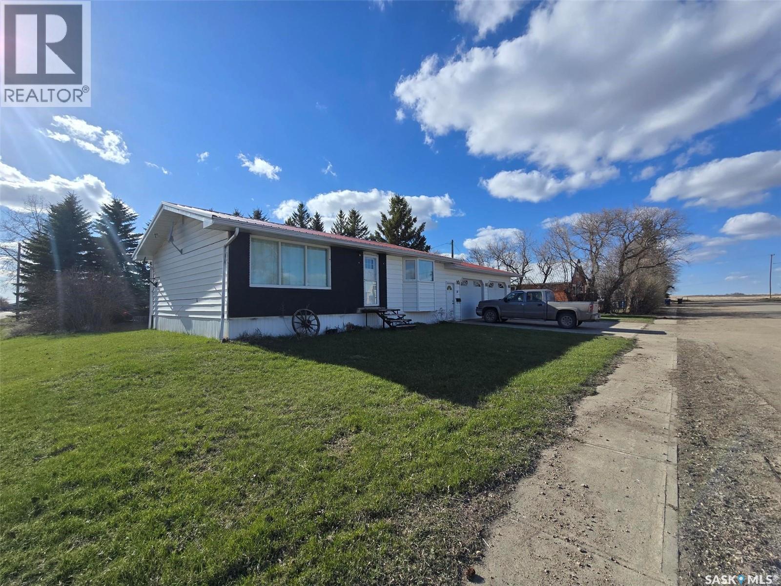 50 2 AVENUE E