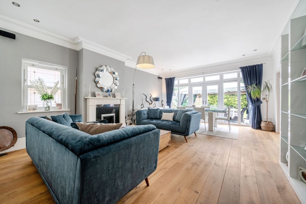 Additional image 3 of 5 bed detached house to rentBarnet Road, Arkley, Barnet EN5