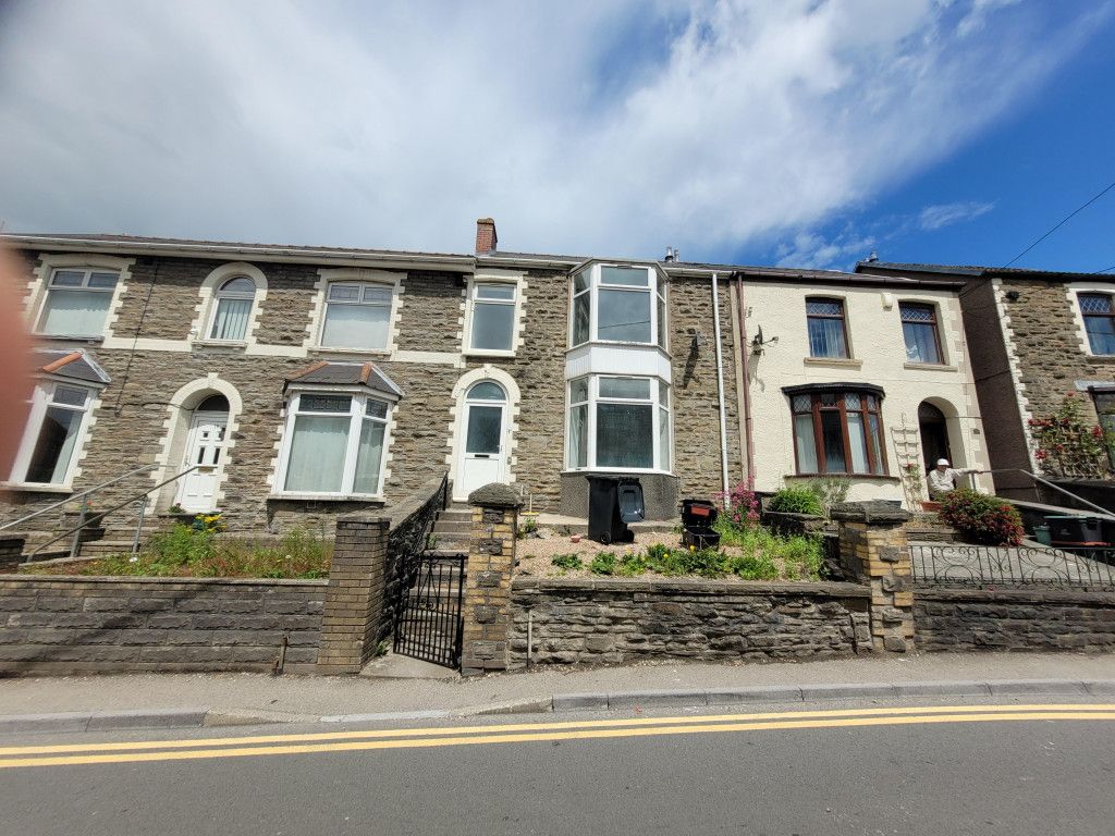 4 bed terraced house to rentGladstone Street, Abertillery NP13, Abertillery