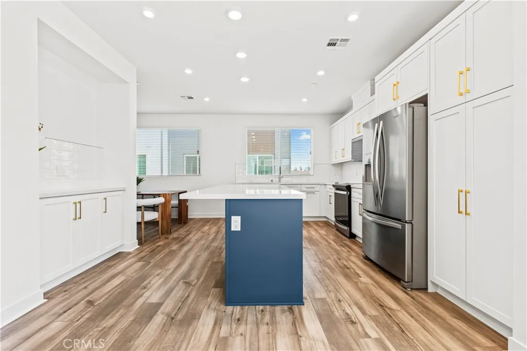 Additional image 46 of 609 S Lyon Street, Santa Ana, CA 92705