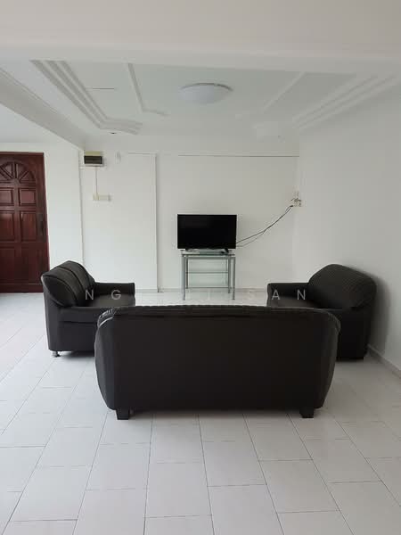 663 Yishun Avenue 4