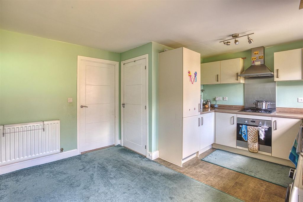 Additional image 13 of 3 bed detached house to rentRadcliffe Way, Littleover, Derby DE23