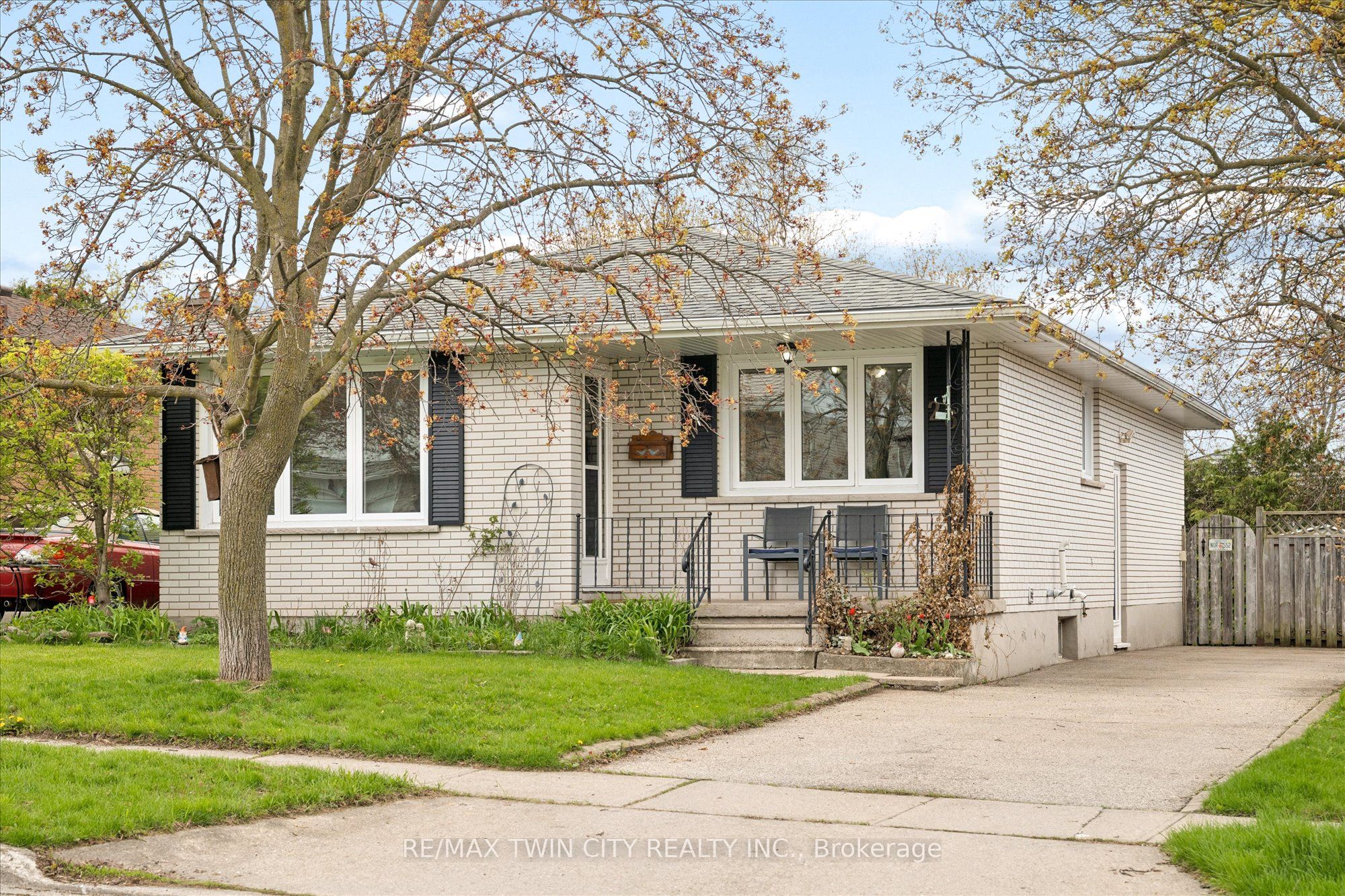 26 Tutton Place, Cambridge, ON, N1R 4S8