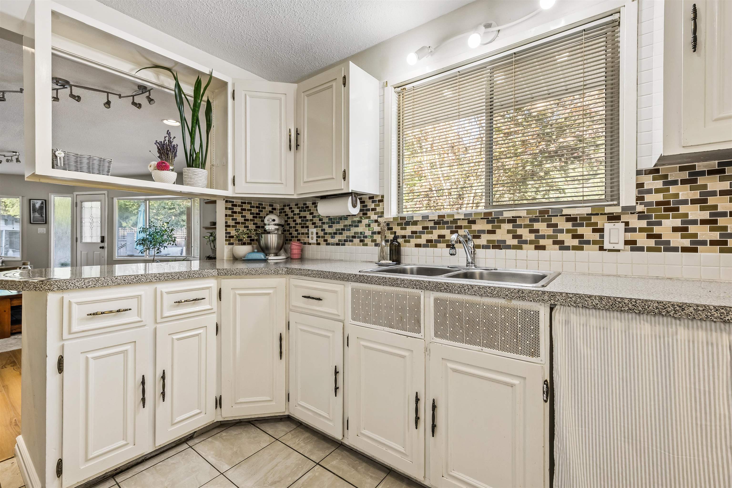 Additional image 5 of 45942 Sleepy Hollow Road, Cultus Lake, BC, V2R 5A8