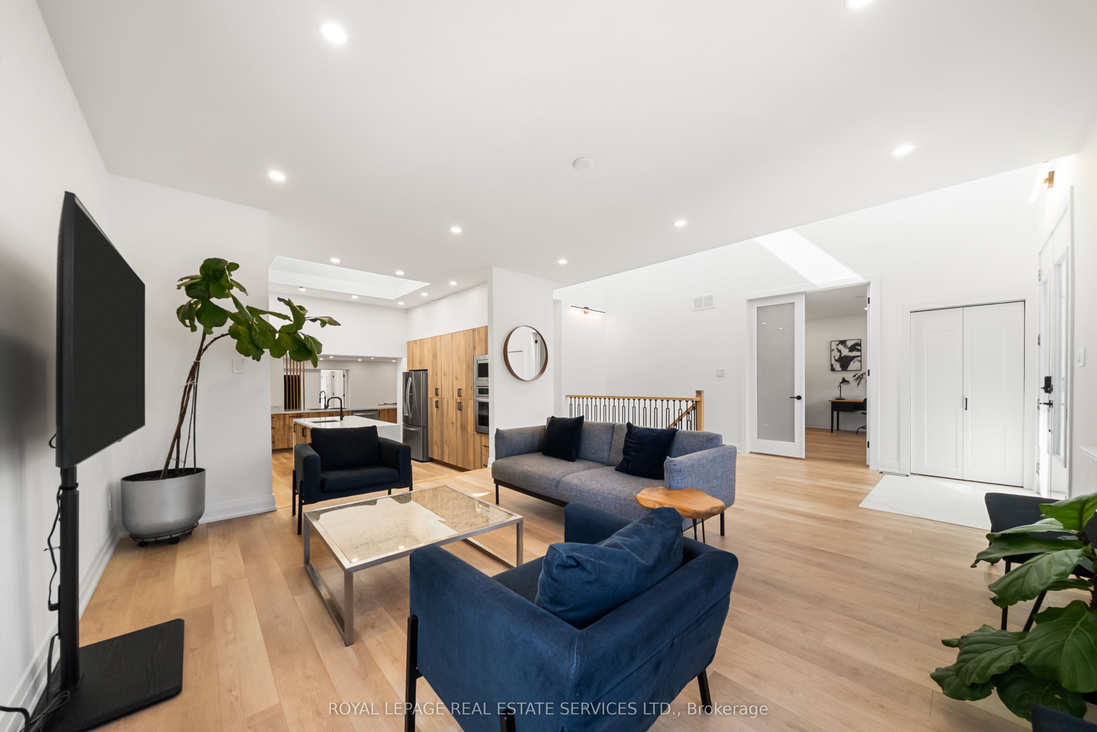 Additional image 4 of 296 Lennox Avenue, Richmond Hill, ON, L4C 2A7