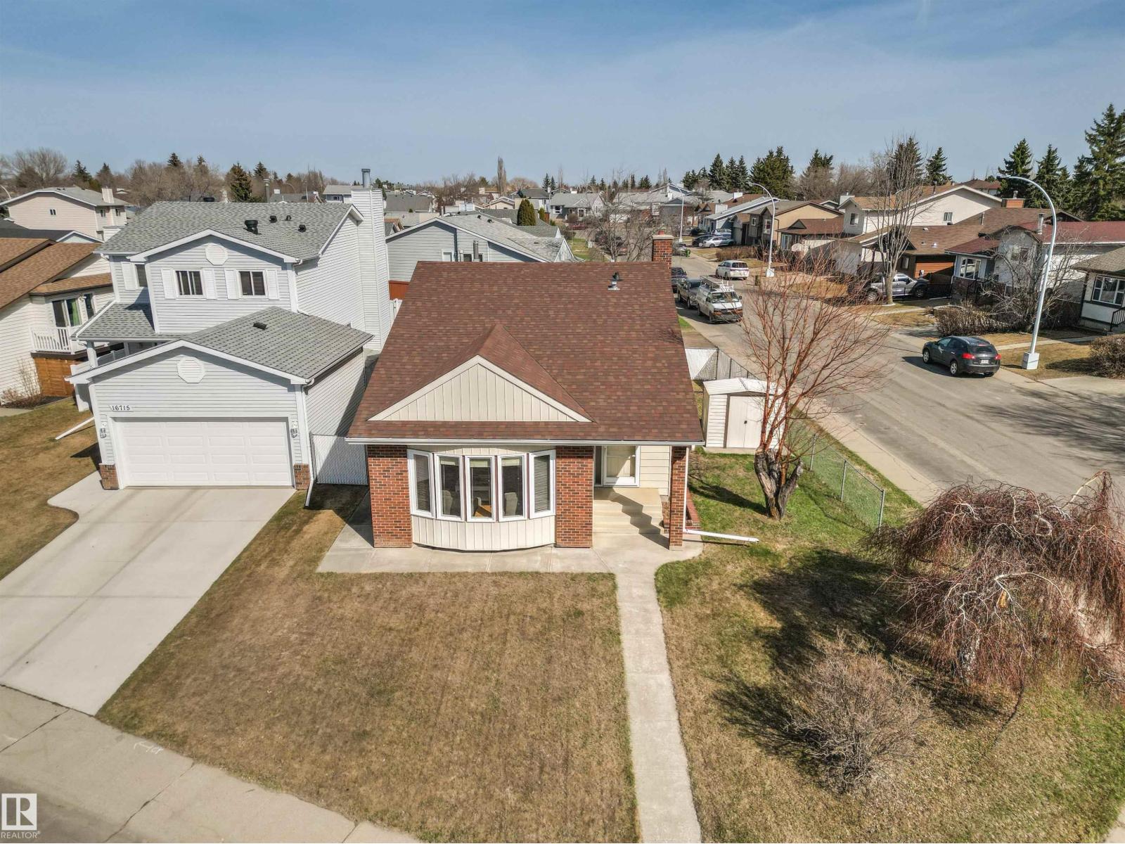 16711 94 Street NW, Edmonton, AB, T5Z1Y1