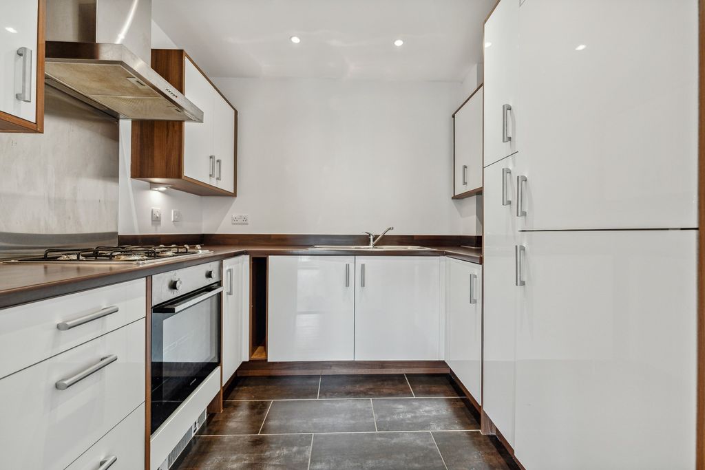 Additional image 4 of 2 bed flat to rentKenley Road, Renfrew, Renfrew PA4