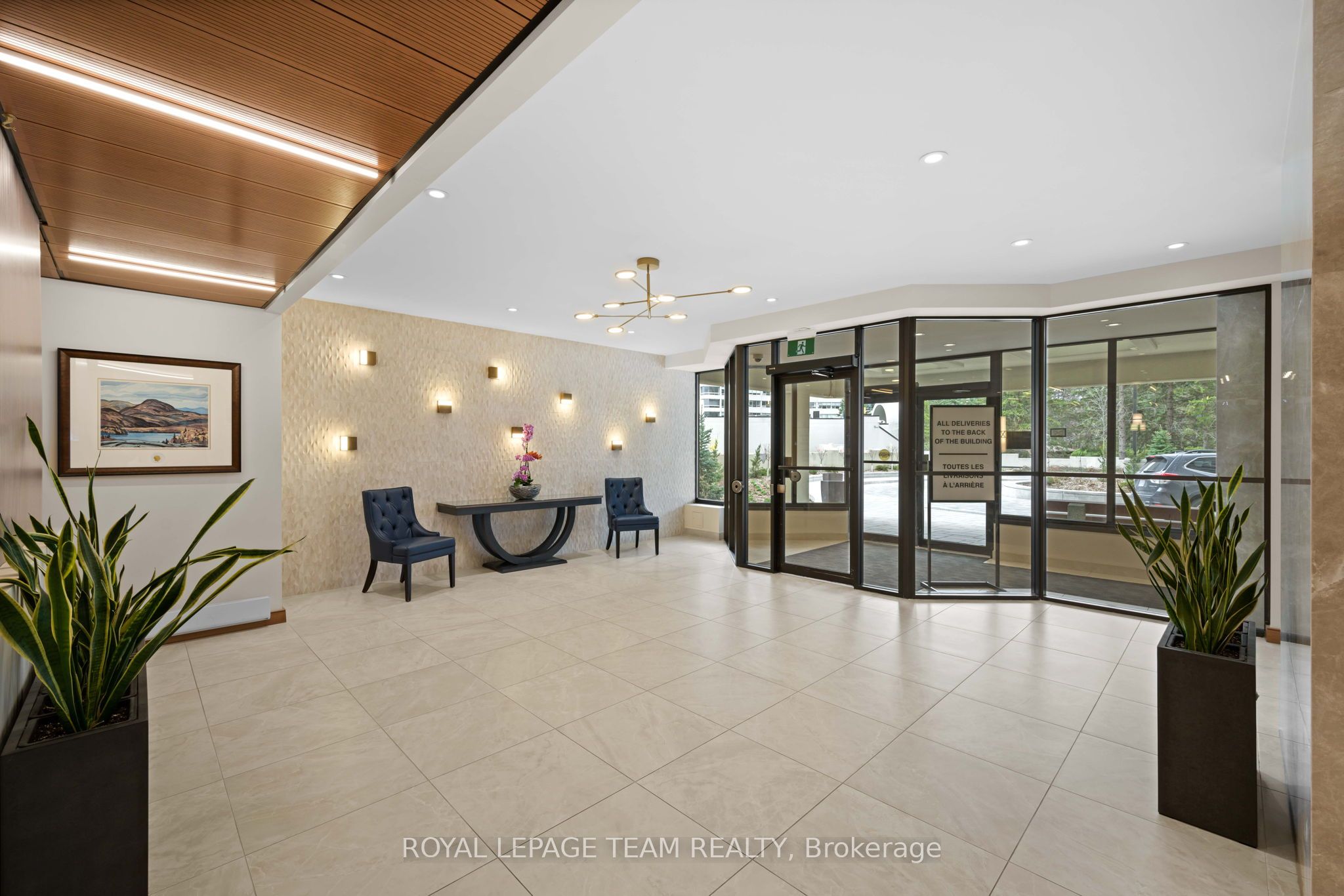 Additional image 3 of 1507-1500 Riverside Drive, Ottawa, ON, K1G 4J4